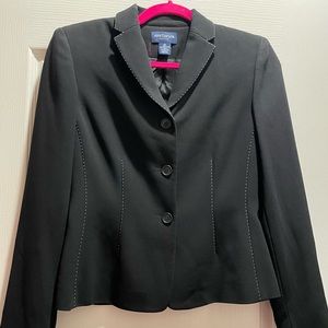 Ann Taylor 2 piece black skirt suit size 0P/2P